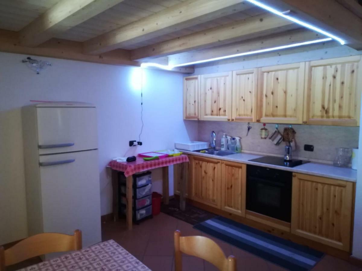 Capole -Ghiri Apartamento Isolaccia Exterior foto
