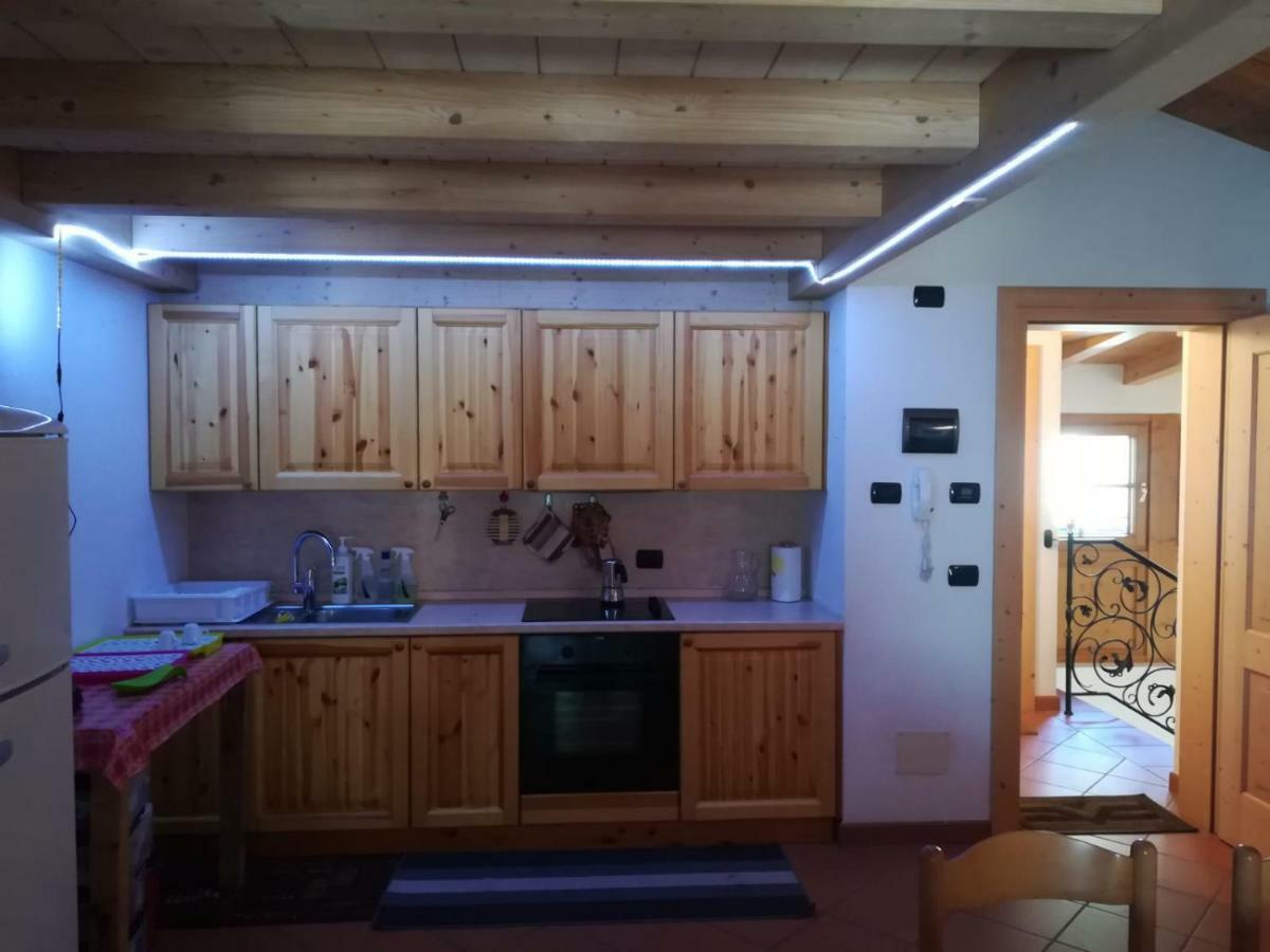Capole -Ghiri Apartamento Isolaccia Exterior foto
